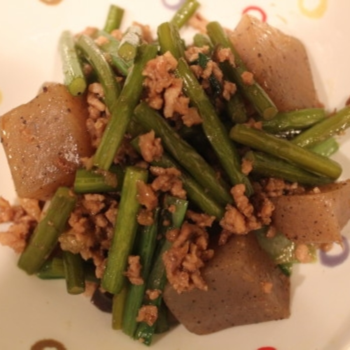 にんにくの芽とひき肉とこんにゃくのかつおぶし炒め レシピ 作り方 By タンタン0522 楽天レシピ にんにくの芽とひき肉とこんにゃくのかつおぶし炒め レシピ 作り方 By タンタン0522 楽天レシピ